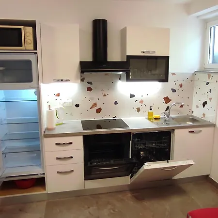 Apartments With A Parking Space Punat, Krk - 5410 Apartman