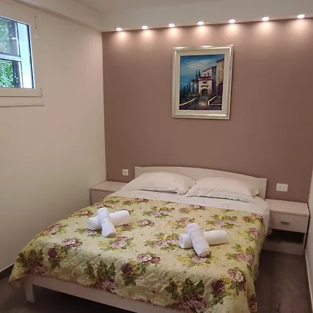 Apartments With A Parking Space Punat, Krk - 5410 Apartman Punat