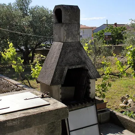 Apartman Apartments With A Parking Space Punat, Krk - 5410 Punat
